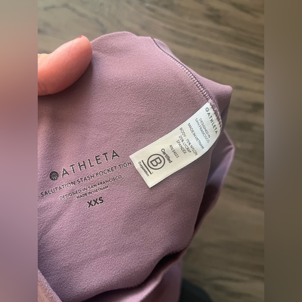 Athleta Rose-Mauve Salutation Stash Pocket Tight - Picture 4 of 6